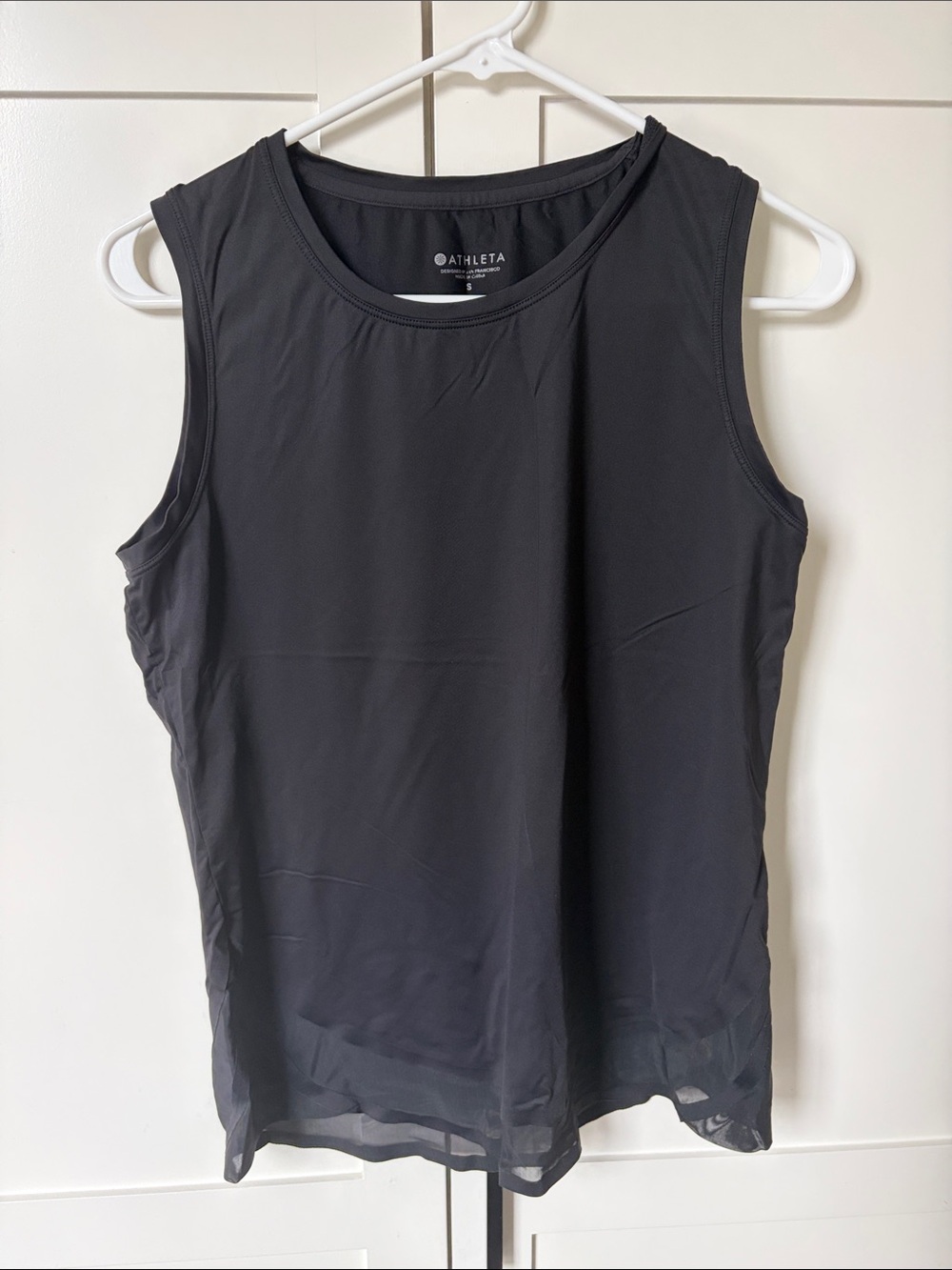Athleta Black Sleeveless Athletic Tank Top
